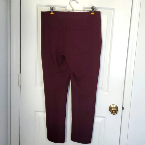 Like New Chico's Womens Stretch Pants Burgundy with Gold Accents Stretch Waist - Picture 3 of 11